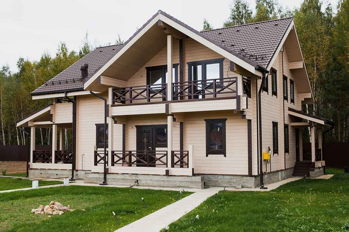 Деревянные окна в загородном доме в д. Березовый мостик. Фото 1