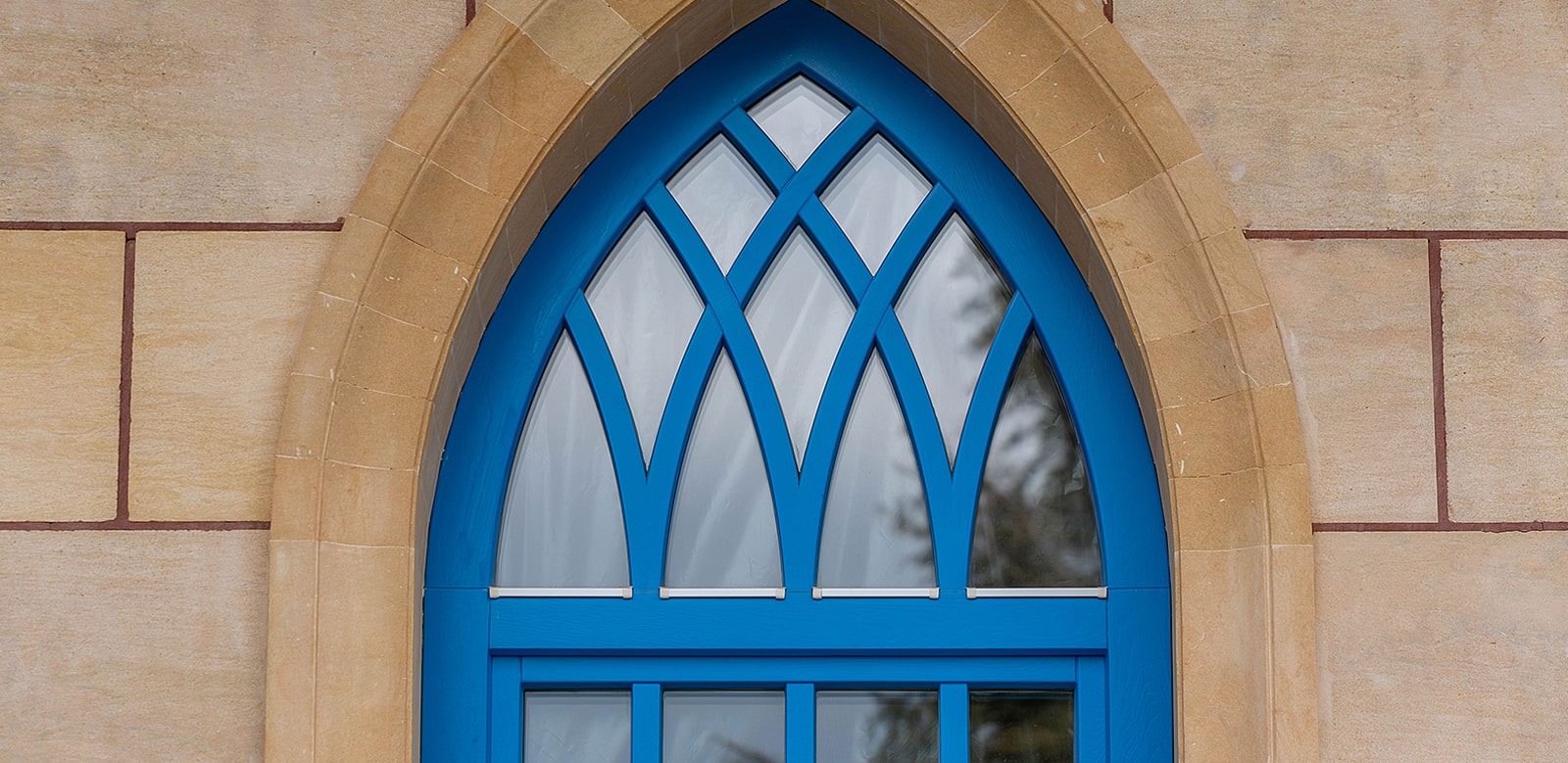 Косовцев. Окна и двери из сращенного дуба. Московская область.