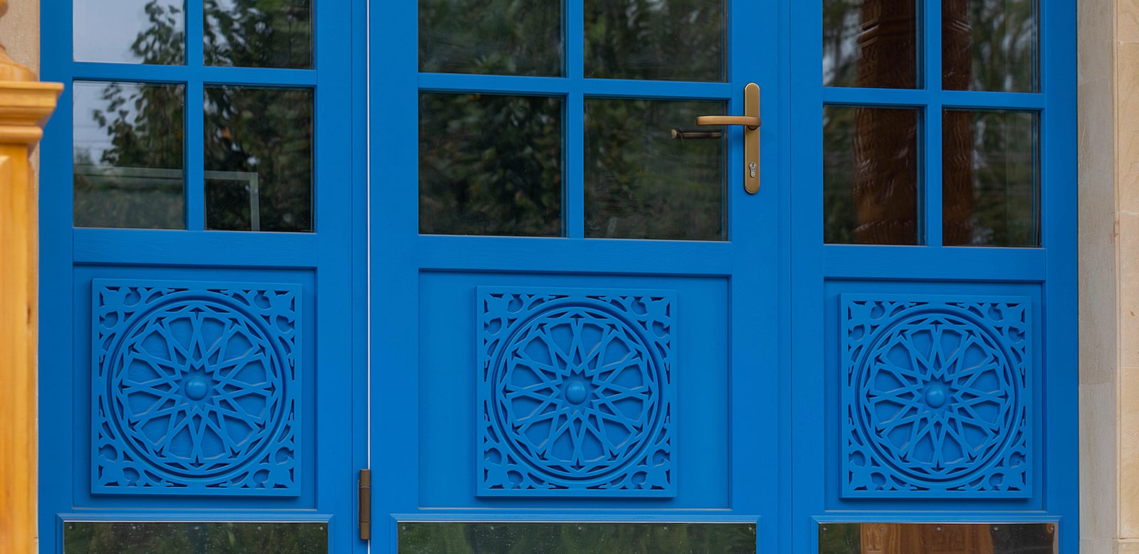 Косовцев. Окна и двери из сращенного дуба. Московская область.