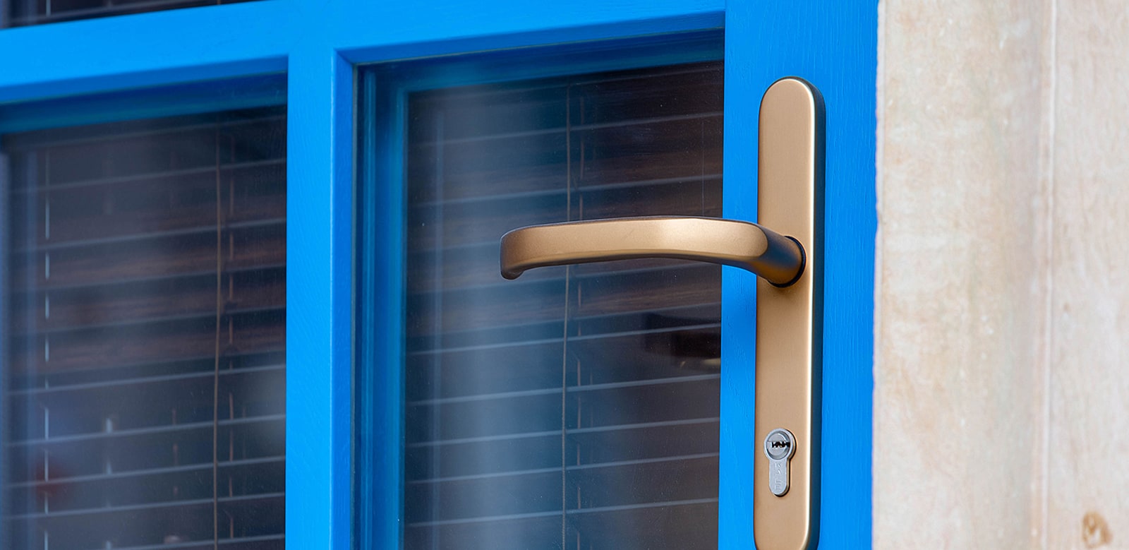 Косовцев. Окна и двери из сращенного дуба. Московская область.