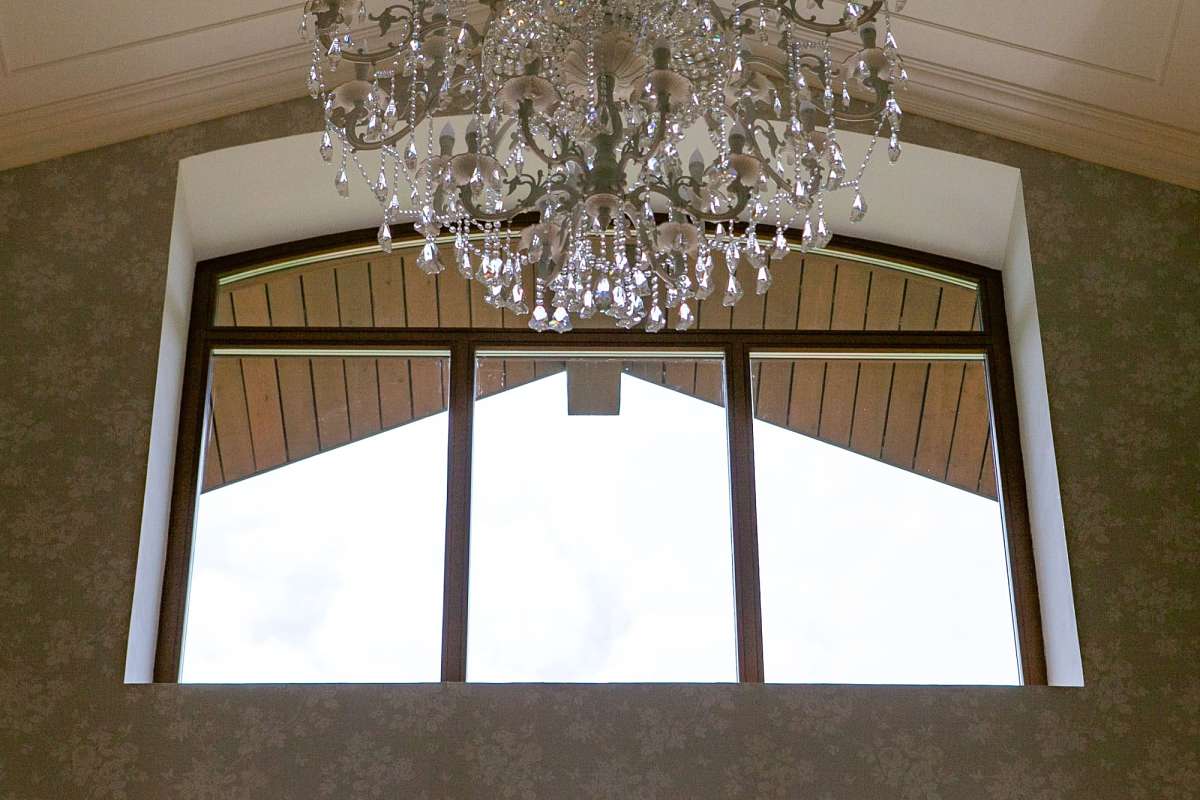 Евро окна из цельно ламельной лиственницы. Фото 2