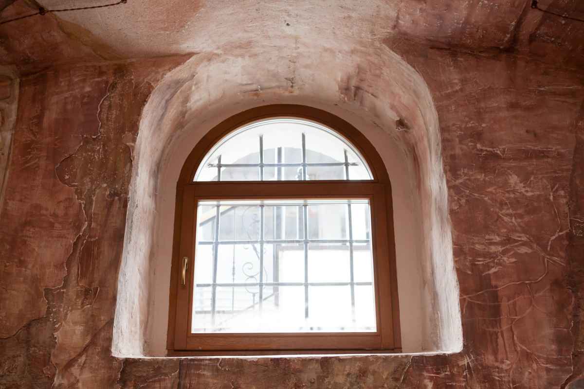 Деревянные окна в ресторане в Москве. Фото 6